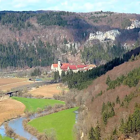 Krone - Tor Zum Suedschwarzwald فندق
