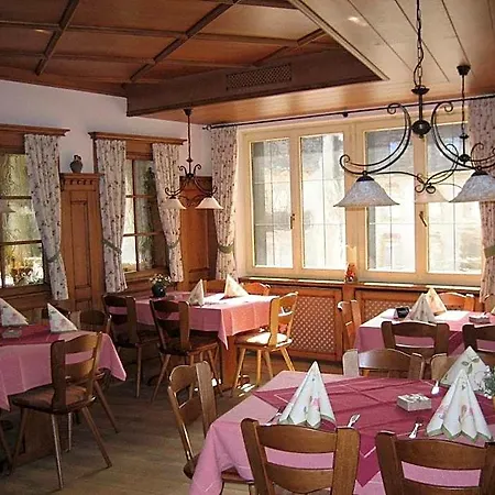Krone - Tor Zum Suedschwarzwald 3* شتولينغن