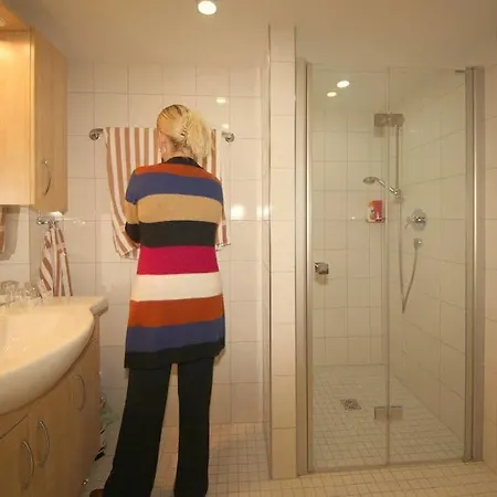 Krone - Tor Zum Suedschwarzwald מלון שטולינגן