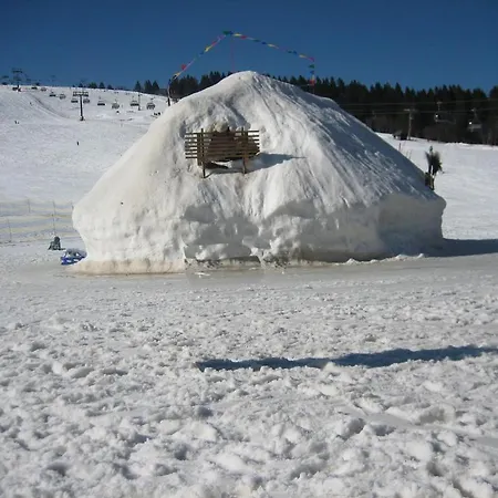 מלון Krone - Tor Zum Suedschwarzwald שטולינגן