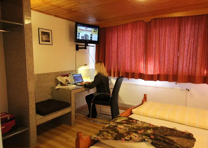 Krone - Tor Zum Suedschwarzwald Otel Stuhlingen